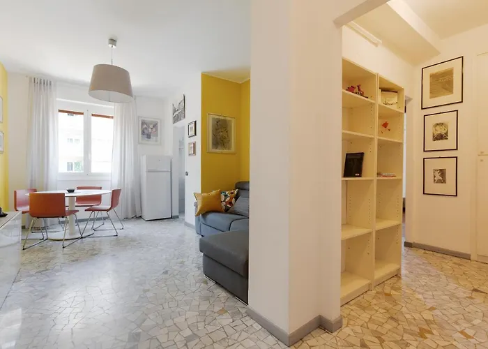 Apartment With Balcony - 50 M Far From M1 Pasteur