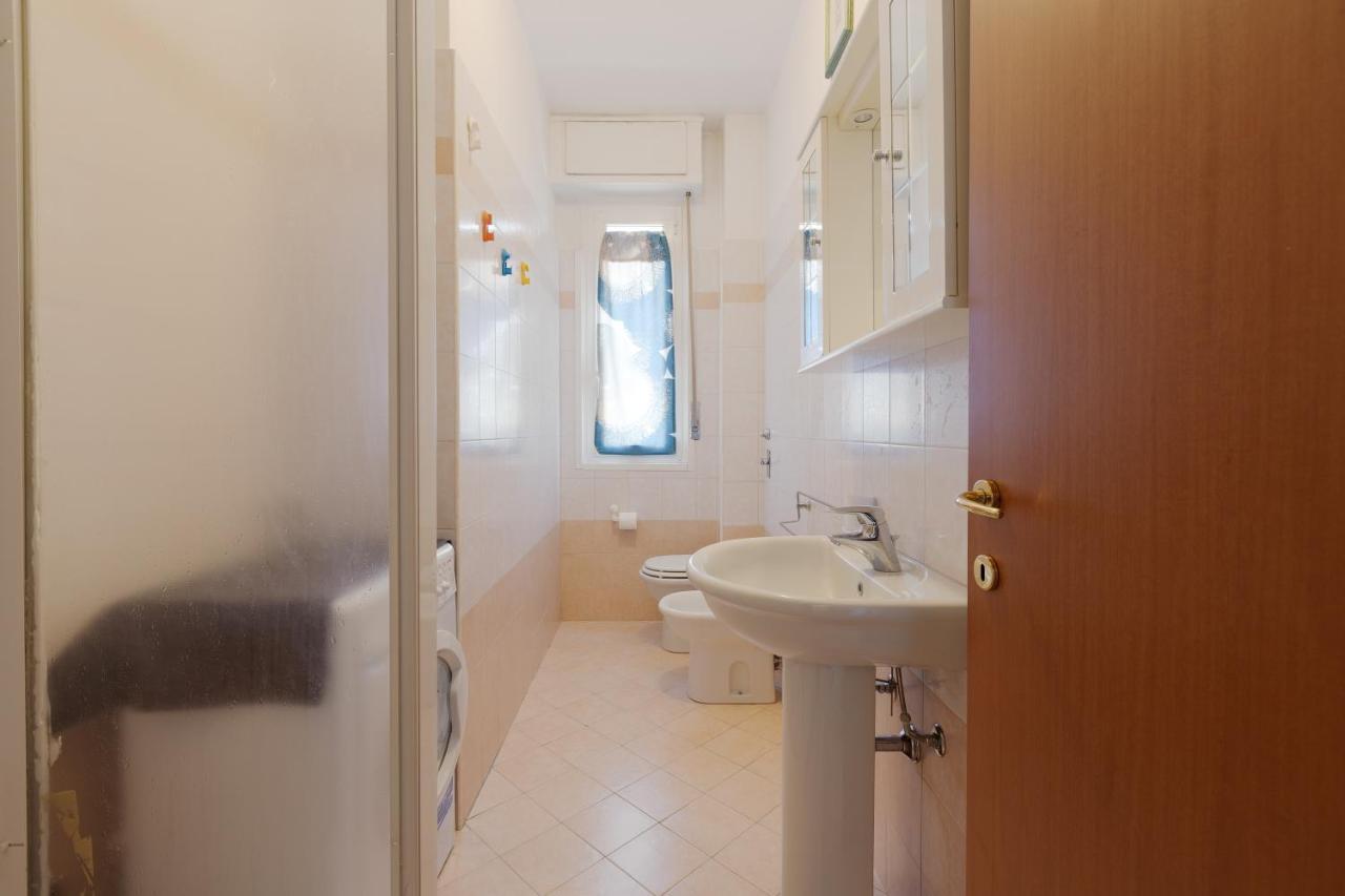 Apartment With Balcony - 50 M Far From M1 Pasteur Milan